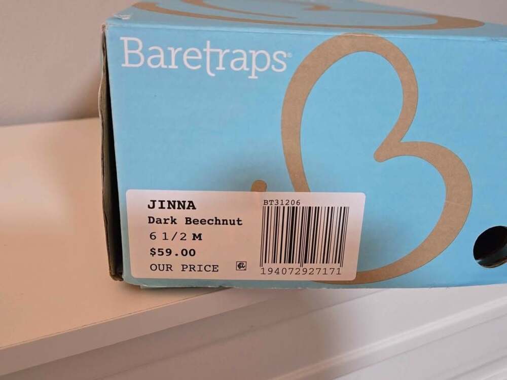 NEW!!! Women's Baretraps Jinna Sandals
Size 6.5 - Picture 10 of 10